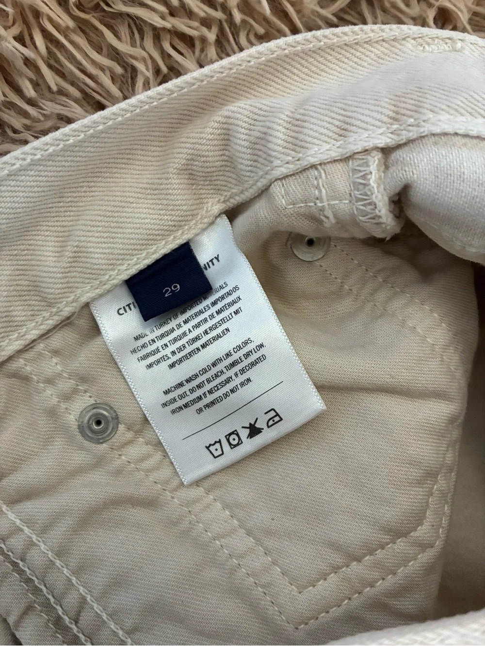 NWT CITIZENS OF HUMANITY AYLA SHORTS IN ALMONDETTE SZ 29 - Picture 10 of 10